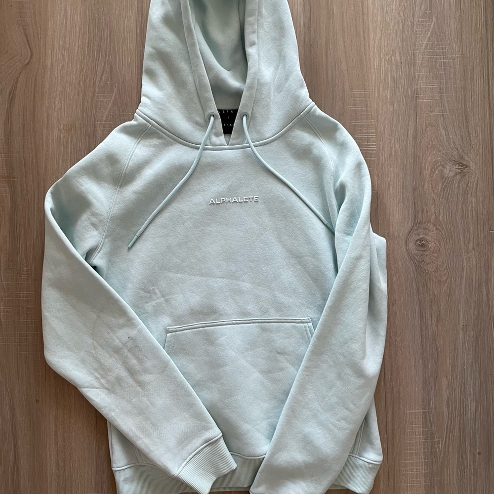 Alphalete hoodie